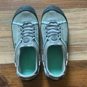 J-41 Jeep Trail Water Sneakers | Turquoise & Gray